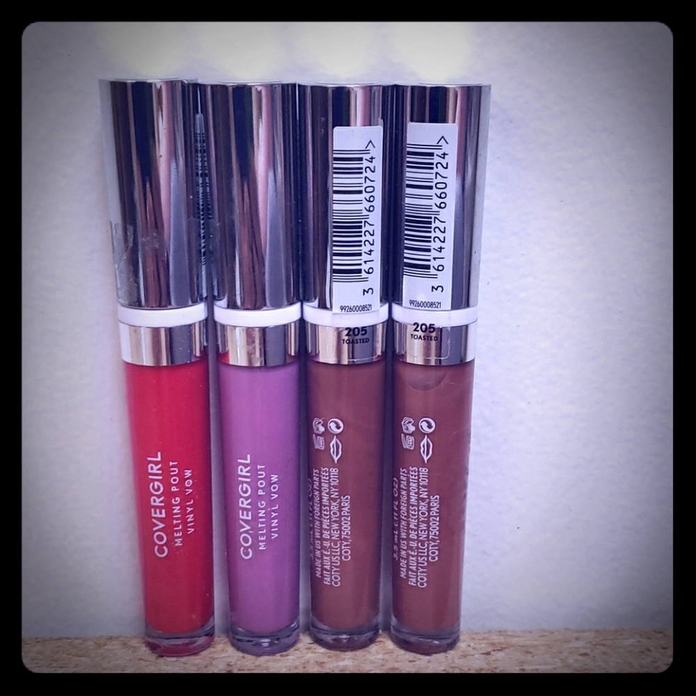 4 pack Covergirl Melting Pout Vinyl Vow